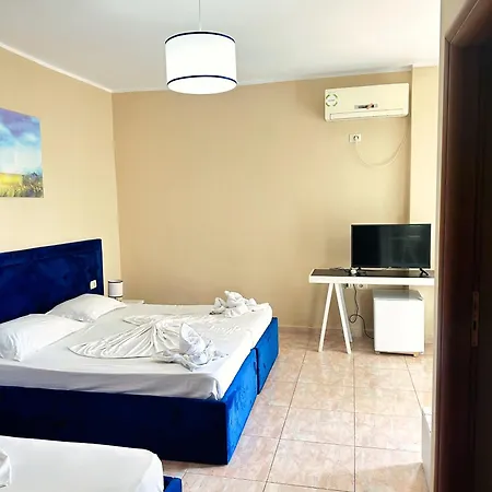 Nalu Hotel & Suites 4*