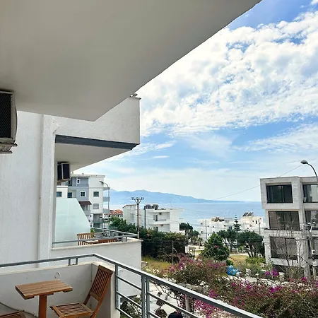 Nalu Hotel & Suites 4*