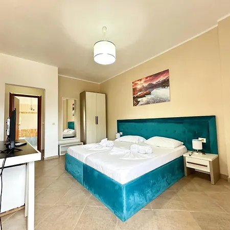 Nalu Hotel & Suites 4*