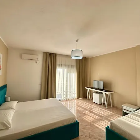 Nalu Hotel & Suites 4*