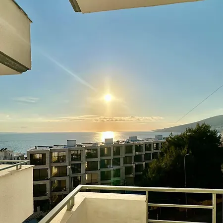 Nalu Hotel & Suites 4*