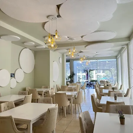 Hotel Amaia & Restaurant Saranda