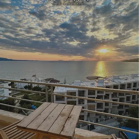 Amaia & Restaurant Hotel Saranda